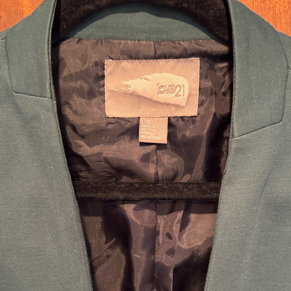 Love 21 Green Blazer - Picture 2 of 7